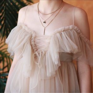 Women’s Blouse. Available in sizes 2,4,6,8 and 10.